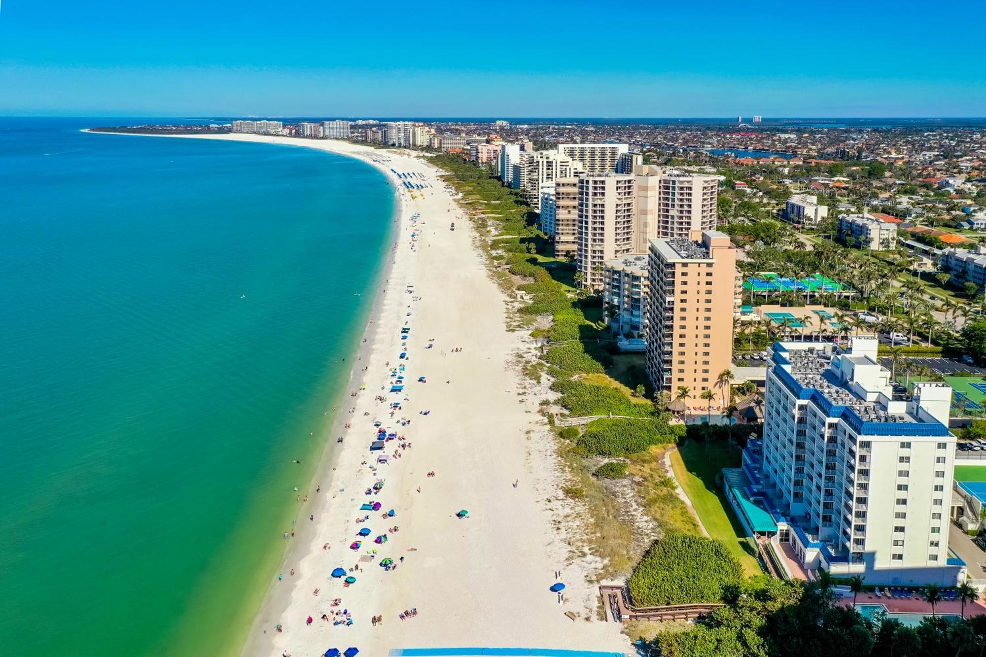 Beachfront At The Apollo Where The Famous Sunsets Never Get Old! Marco Island Eksteriør billede